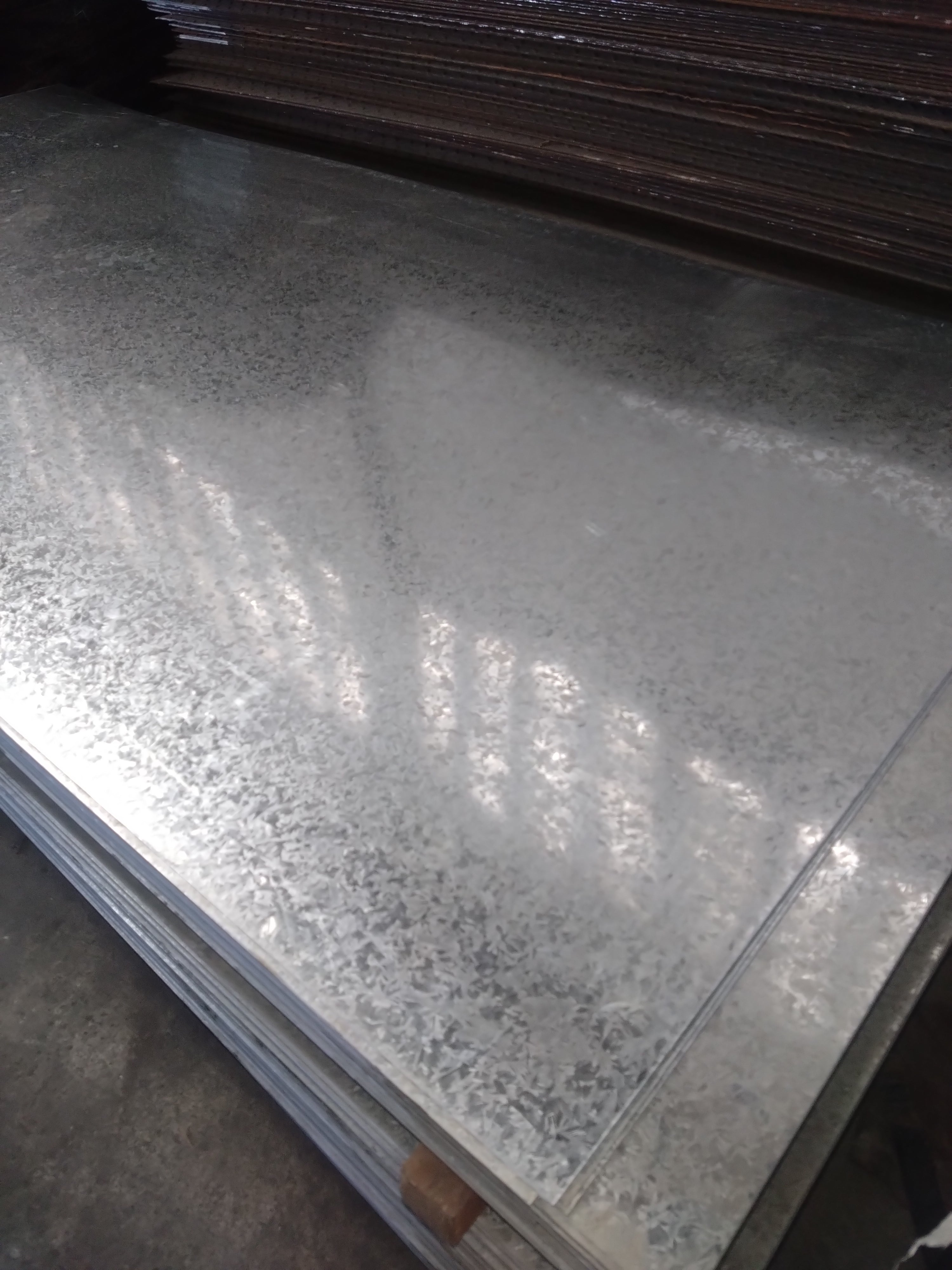 Galvanize sheet ,2.8mx 1.4 m
